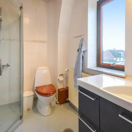 Stunning In W/ Sauna And 4 Bedrooms *