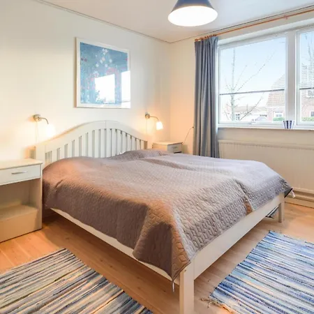 Stunning In W/ Sauna And 4 Bedrooms Ferienhaus Bandholm