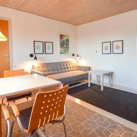 Stunning In W/ Sauna And 4 Bedrooms Ferienhaus *
